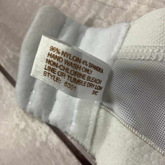 Nearly Me Mastectomy Bra Womens 34C White Wireless #6301 - Picture 5 of 8